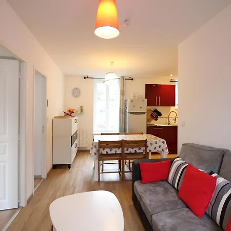 Appartement Mont-dore, 4 Pièces, 6 Personnes - Fr-1-415-24 *